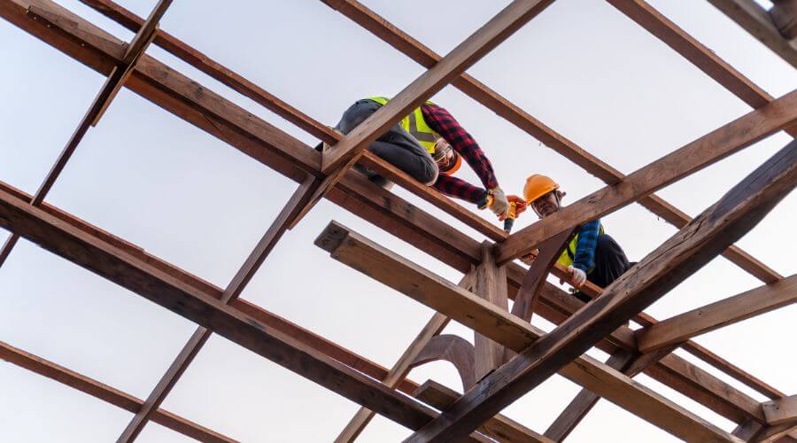 Professional residential roofers in Vanderbilt, TX
